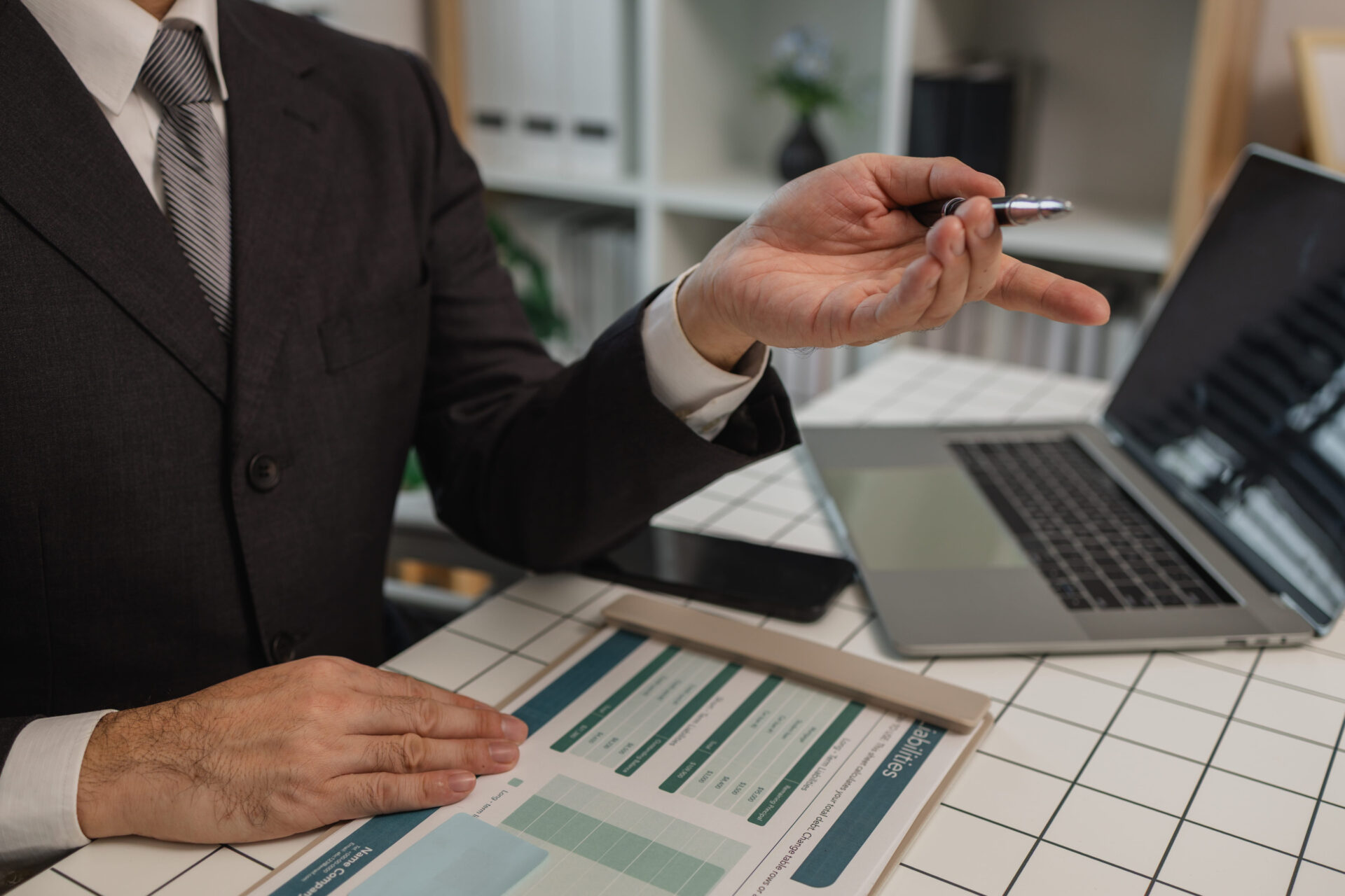 Může vysoká částka na určitém řádku daňového přiznání automaticky vyvolat kontrolu správcem daně